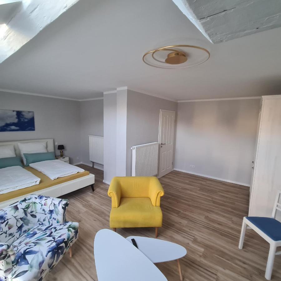 Gaestezimmer Treuen - Bed & Breakfast Luaran gambar